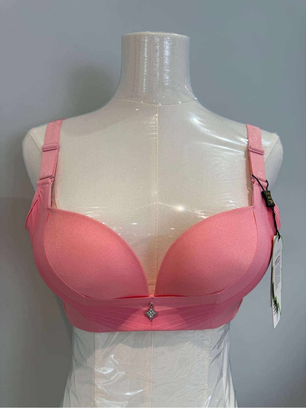 Women’s Push-Up Bra in Pink